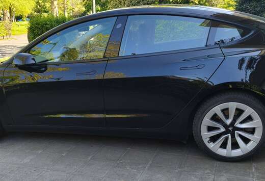 Tesla Model 3 44 kWh Standard Plus