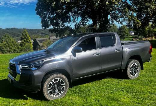 Toyota 2.8 D-4D 4WD Invincible