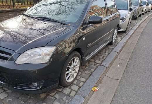 Toyota 90 D-4D Linéa Sport MMT