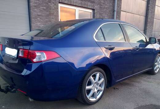 Honda Accord 2.0i Elegance