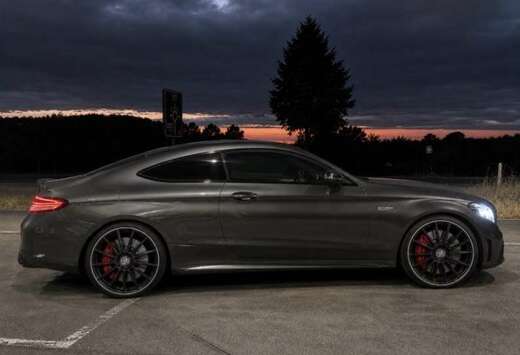 Mercedes-Benz Coupe 4-Matic