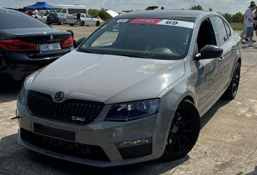 Skoda 2.0 TSI DSG RS 230