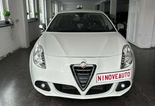 Alfa Romeo 1.6d JTD M-Jet Distinctiv Start*NAV BLUET  ...