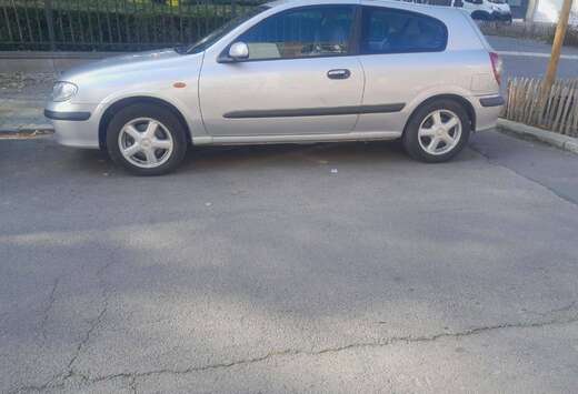 Nissan 1.5i 16v Comfort SR