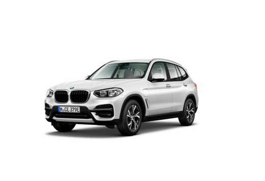 BMW xDrive30e