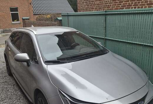 Toyota SW Hybrid 1.8 Premium e-CVT