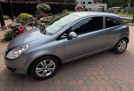 Opel Corsa 1.0i Enjoy