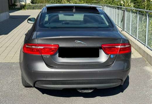 Jaguar XE 2.0 D E-Performance Portfolio