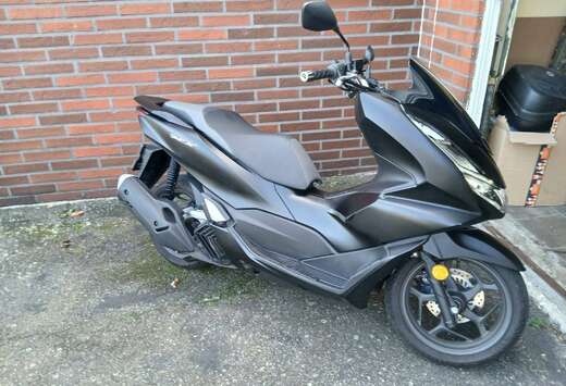 Honda scooter