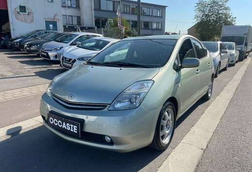 Toyota 1.5i VVT-i 16v Hybrid THS Sol