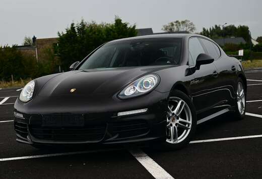 Porsche S e-Hybrid / CAMERA / SUNROOF / AIRSUSP / SOF ...