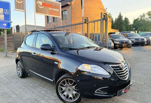 Lancia Ypsilon 0.9 TwinAir Black  88000 km AUTOMAAT