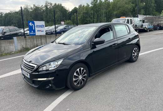 Peugeot 1.2 VTi 82 ch BVM5 Access