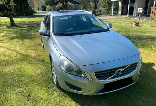 Volvo V60 2.0 D3 Summum Geartronic
