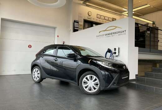 Toyota AUTOMAAT BENZINE 25000KM