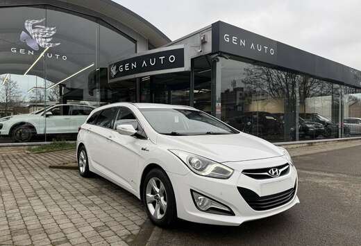 Hyundai SW 1.7 CRDi Lounge * 12 MOIS GARANTIE *