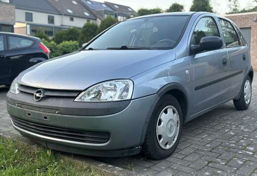 Opel 1.2i XE Prete A Immatriculée