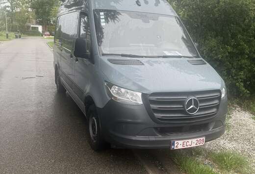 Mercedes-Benz 317 2.0 CDI L2H2 RWD (EU6d)