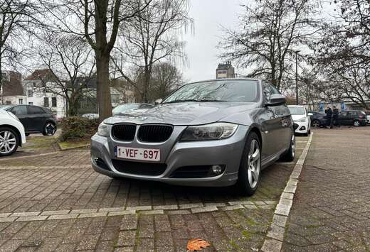BMW 318i Touring Edition Sport