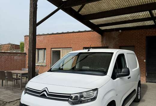 Citroen 1.5 BlueHDi M Light Club (6.2)