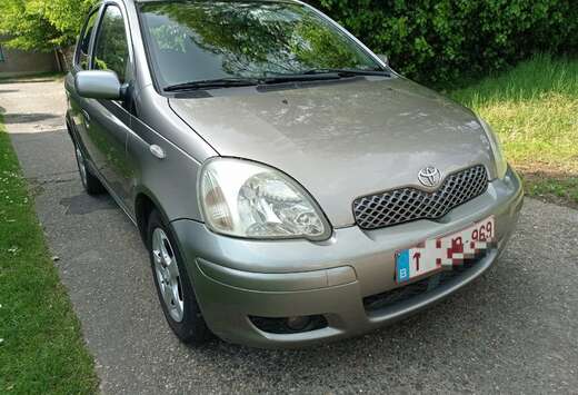 Toyota 1.0i VVT-i 16v Red Line Airco