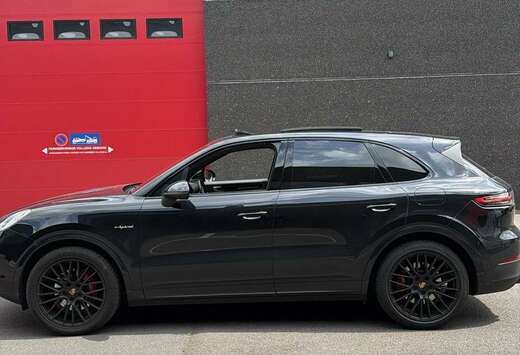 Porsche 3.0i V6 PHEV Tiptronic S