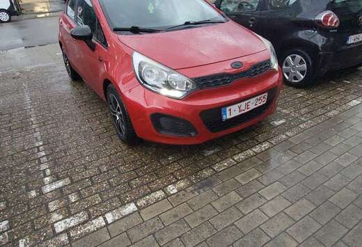 Kia 1.2 Dream-Team Edition