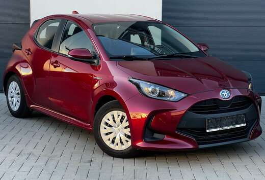 Toyota Yaris 1.5i Dual VVT-iE Y20 CVT