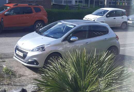 Peugeot 208 1.2 PureTech Allure S