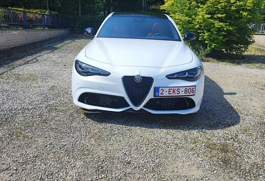 Alfa Romeo 2.2 160 ch AT8 Super
