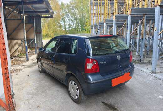Volkswagen 1.2 - 65 Confort  94000 prête à immatric ...