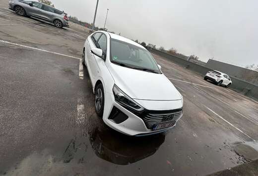 Hyundai Hybrid 1.6 GDI Premium