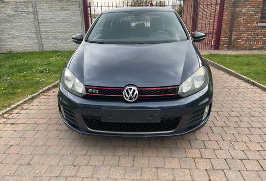 Volkswagen Golf 2.0 TSI DSG
