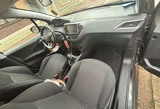 Peugeot 155 THP Allure