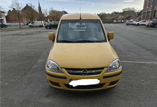 Opel Combo Tour 1.4i XEP Essentia (Hayon/Achterklep)