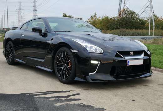 Nissan GT-R Black Edition