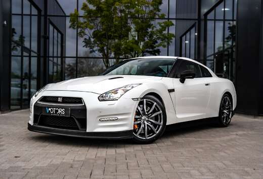 Nissan Premium Edition - Akrapovic - Bose - VAT -