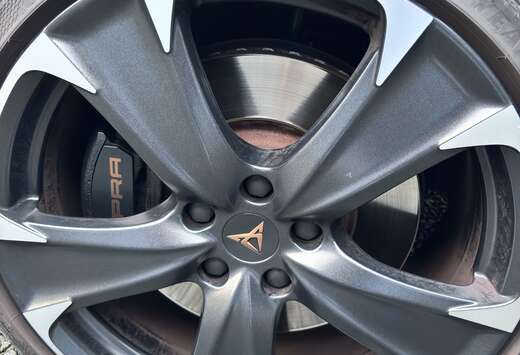 León Sportstourer 1.4 TSI VZ E HYBRID DSG 245