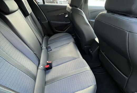 Peugeot PureTech 100 EAT8 Allure