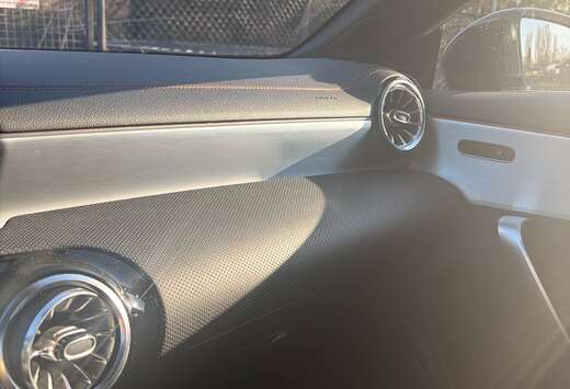 Mercedes-Benz Mercedes-Benz CLA Coupe