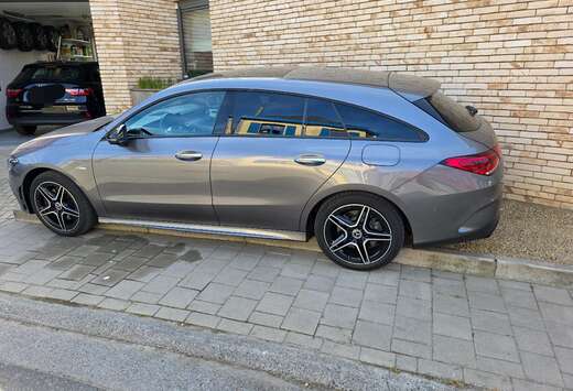 Mercedes-Benz CLA 250 e PHEV AMG Line