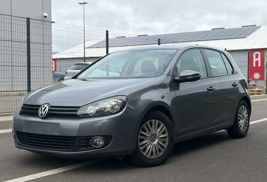 Volkswagen Golf 1.6 CR TDi Highline DPF