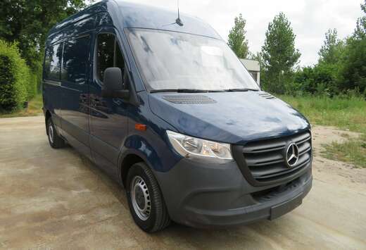 Mercedes-Benz 311CDi - FWD - A2H2