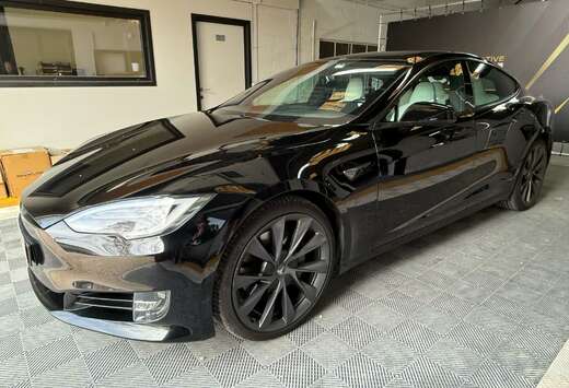 Tesla Long Range NEW BATTERY