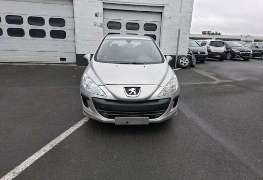 Peugeot 308 1.4i Confort