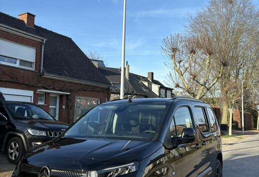 Citroen 1.2 PureTech 110 MAN6 Plus