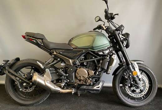 VOGE 300AC PERFECTE STAAT *** garantie ***