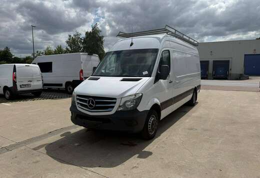 Mercedes-Benz 519 (Stock ID 84442)