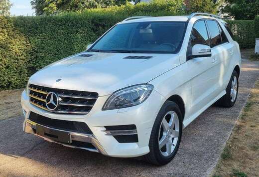 Mercedes-Benz BlueTEC tres belle, Carnet, 2 clefs