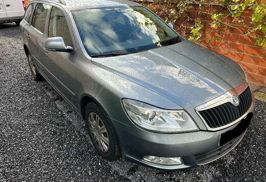 Skoda Octavia Combi 1.6 TDI DPF Ambition